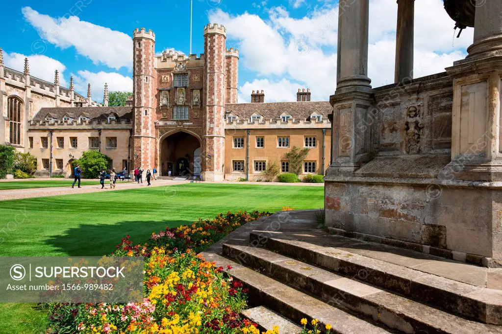 Cambridge University Trinity College Great Court and water fountain  UK