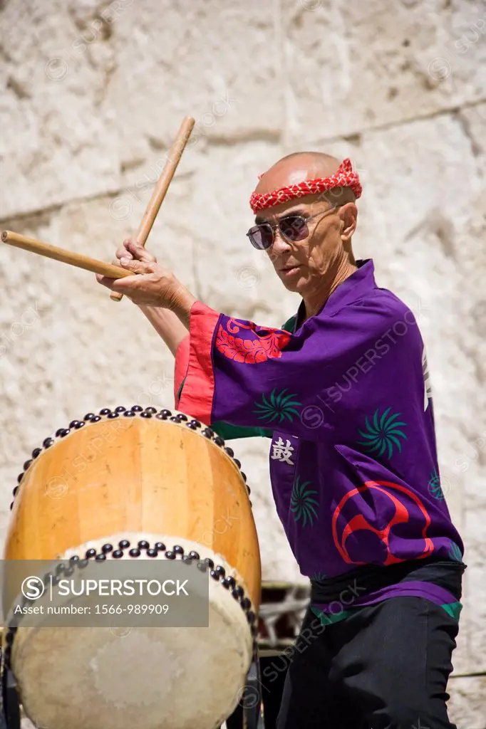 Japanese taiko drummer in Los Angeles, CA