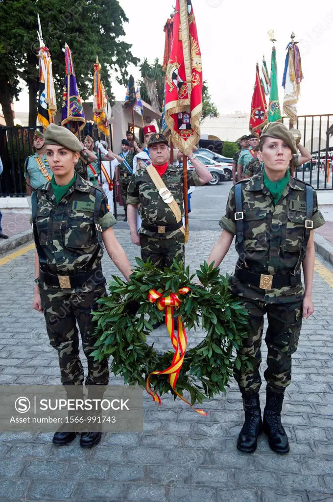 Women soldiers in the tribute act of the fallen, in front of the Ceuta General Command during the closing acts of Army Forces Day Spain