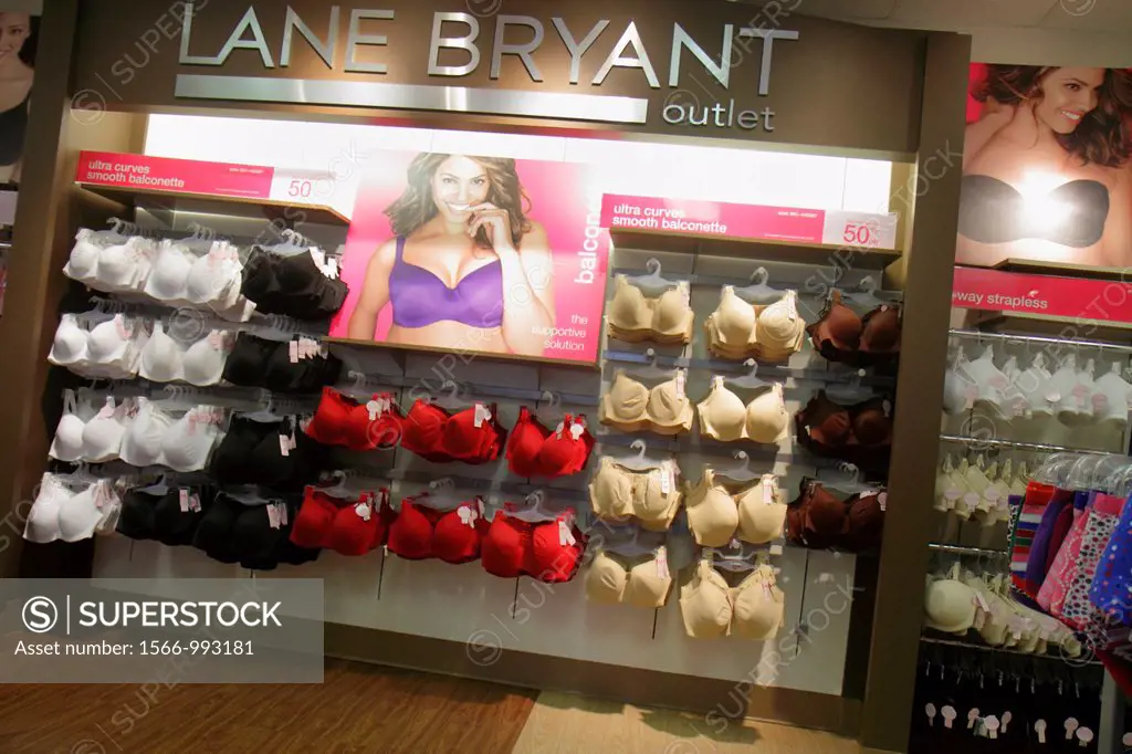 Florida, Vero Beach, Vero Beach Outlets, shopping, business, retail display, for sale, Lane Bryant Outlet, women´s, clothing, plus size, bras,