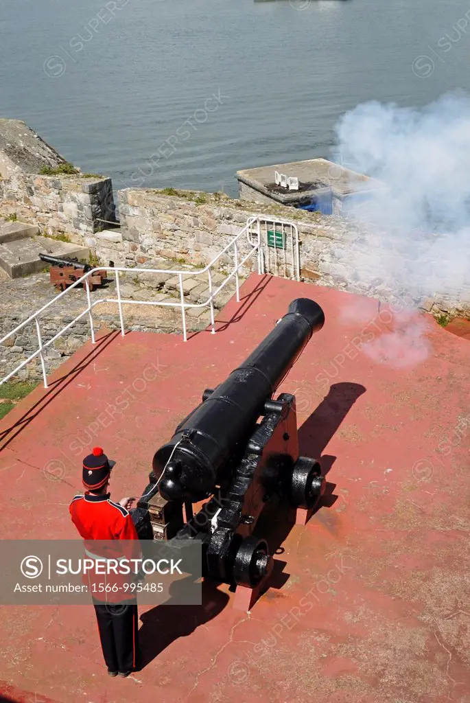 cannon of Castle Cornet, Saint Peter Port, Island of Guernsey, Bailiwick of Guernsey, British Crown dependency, English Channel, Atlantic Ocean, Europ...