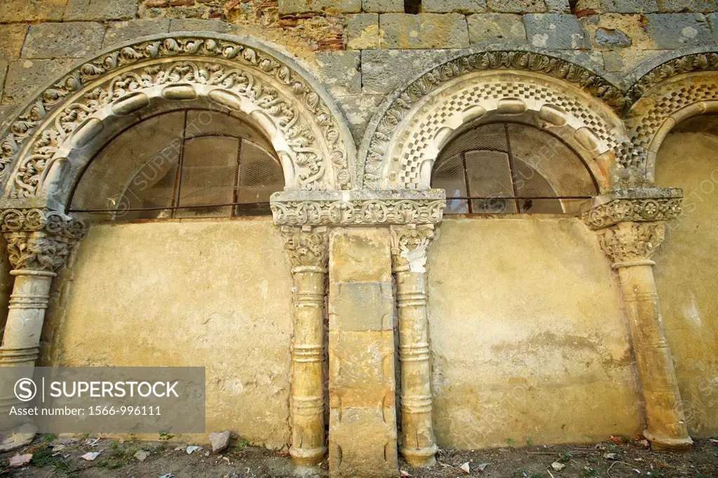 detail of the cloister of Saint-Nicolas Collegiate Nogaro, GR65 way Compostela, France