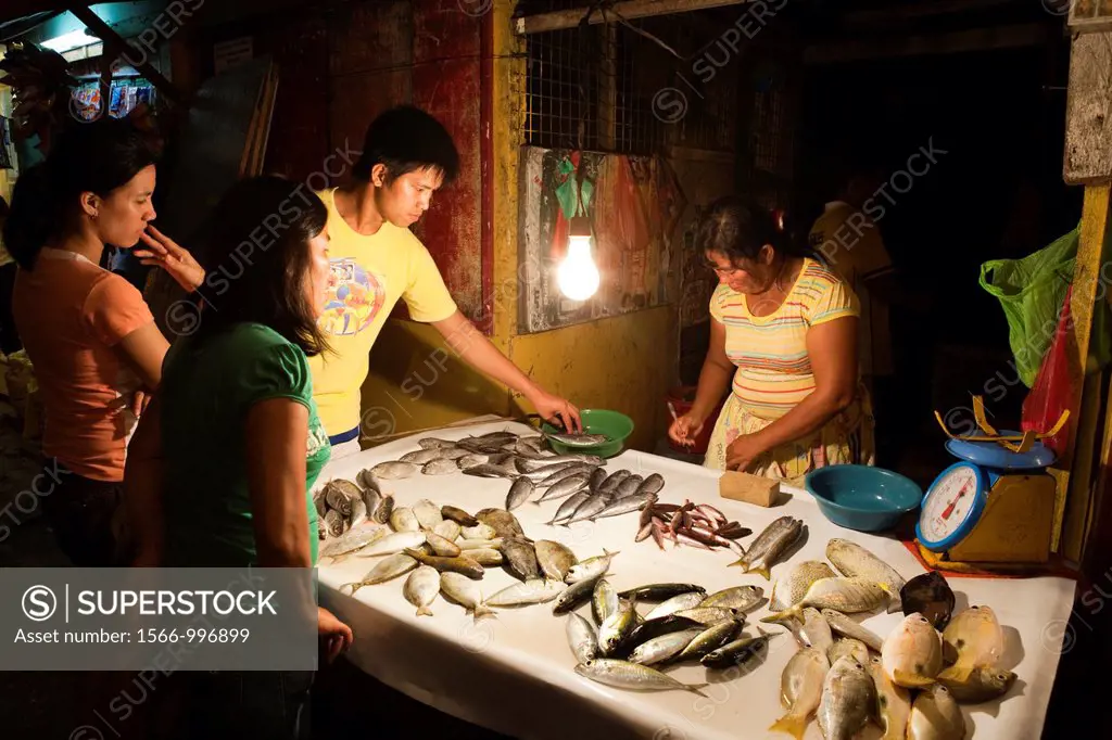 A roadside vendor selling fresh fish  Lapu-Lapu City, Metro Cebu, Mactan Island, Visayas, Philippines
