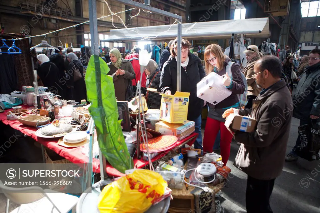 second hand market in the ´IJhallen´ in Amsterdam-north