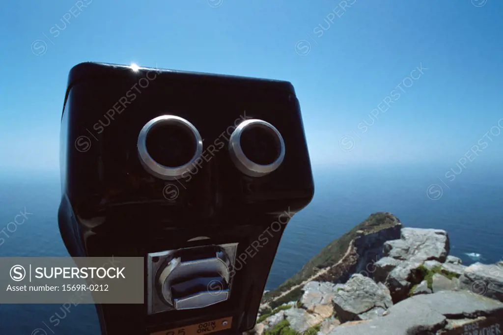 Pay binoculars