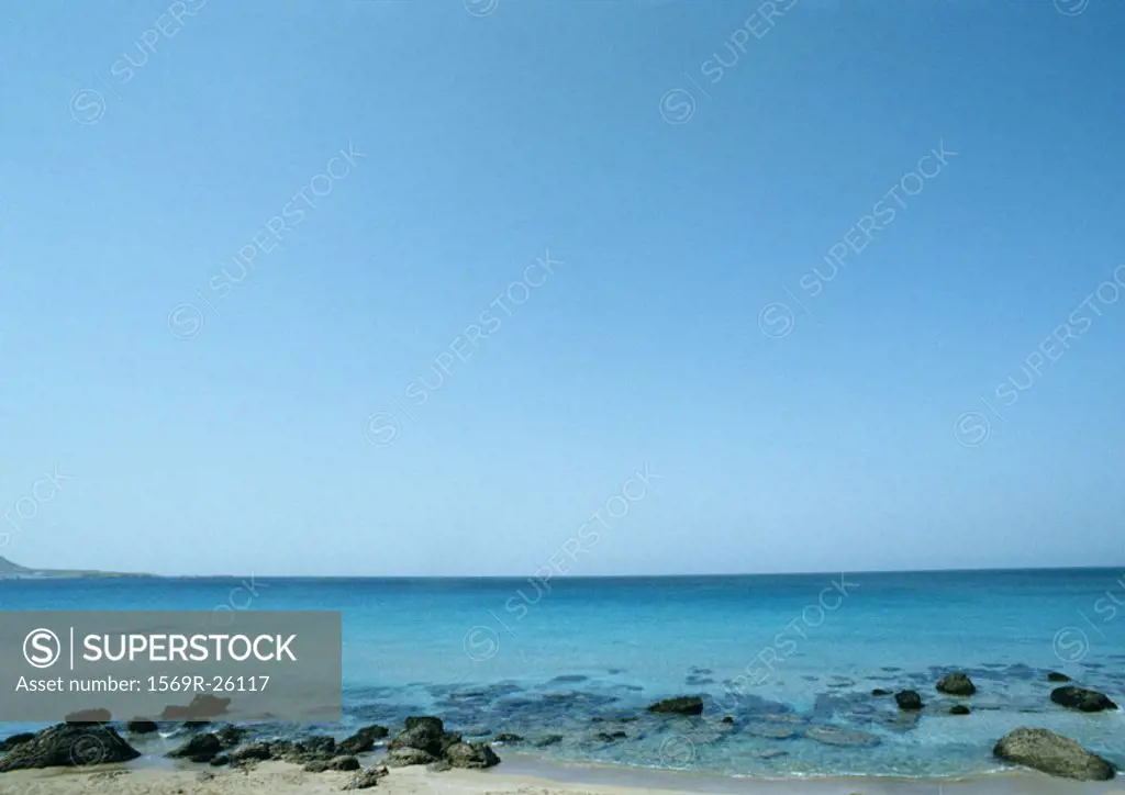 Greece, Cyclades, seashore with low horizon