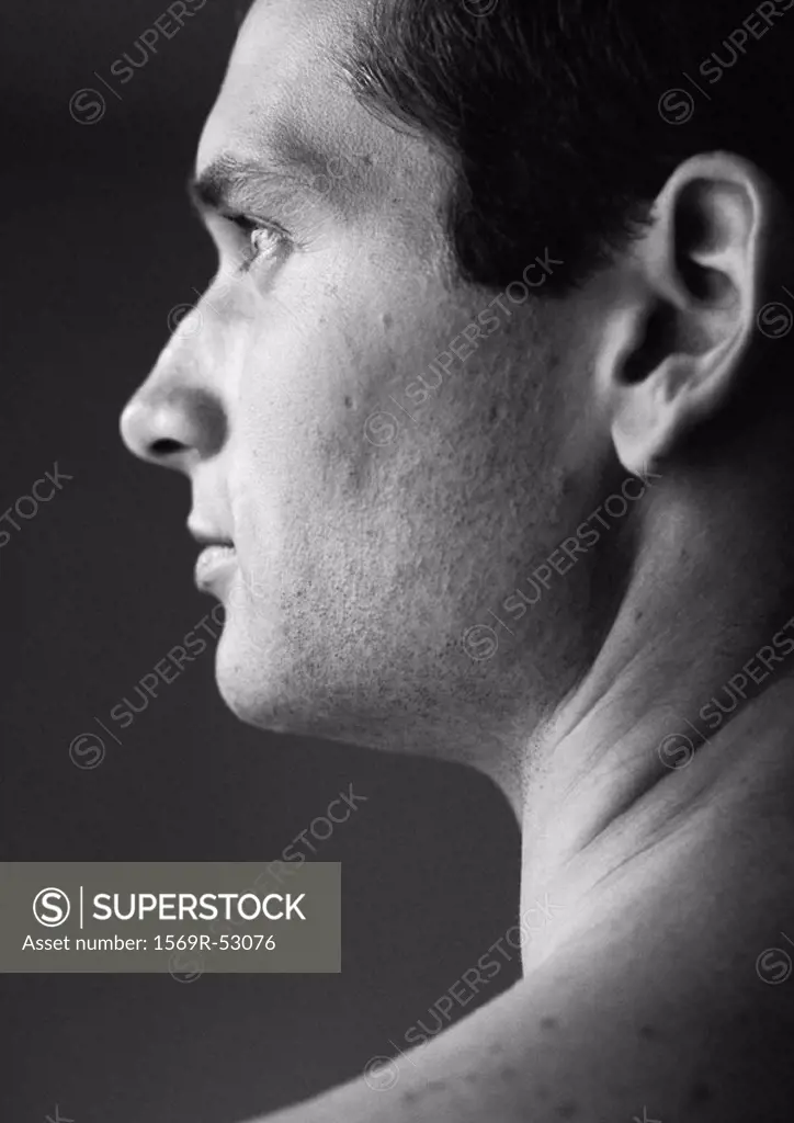 Man´s face, side view, b&w