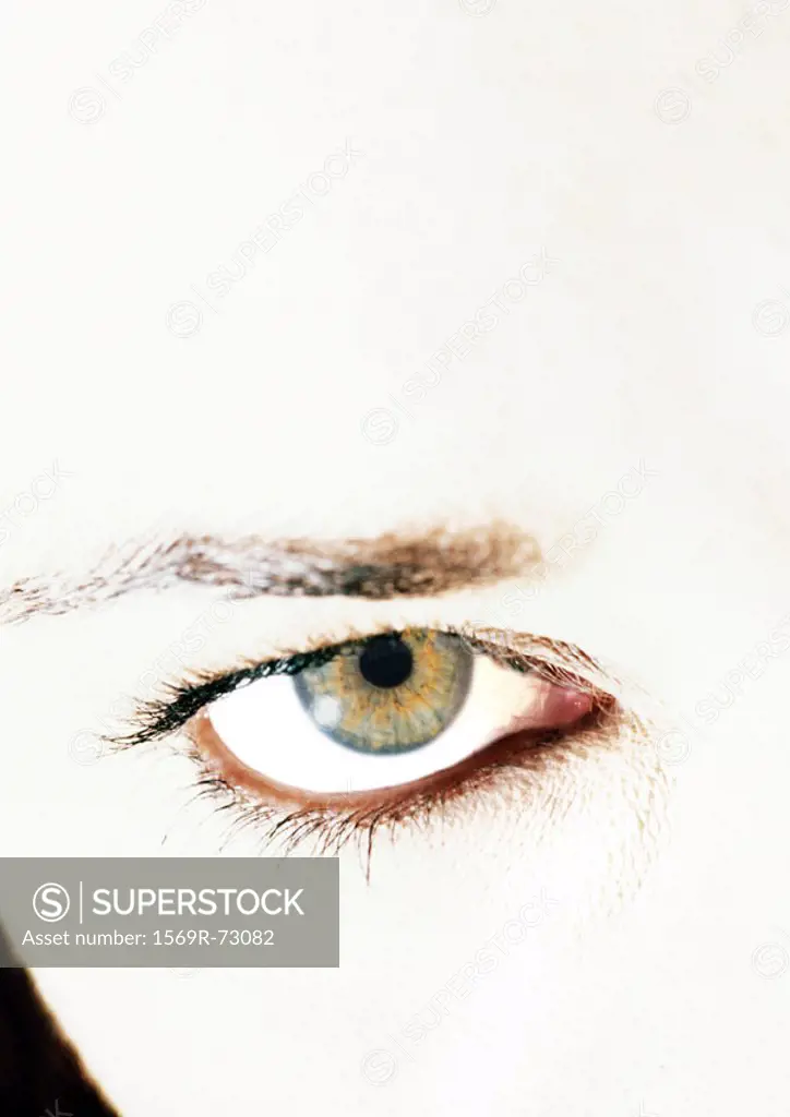 Woman´s hazel eye, close up