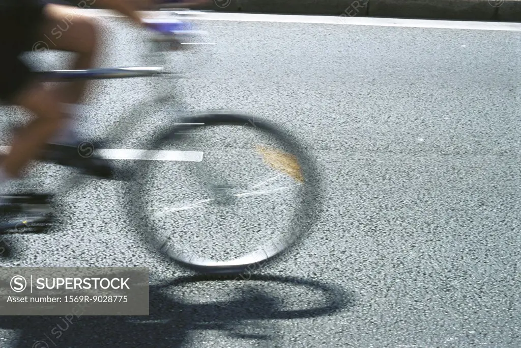 Cyclist, blurred motion