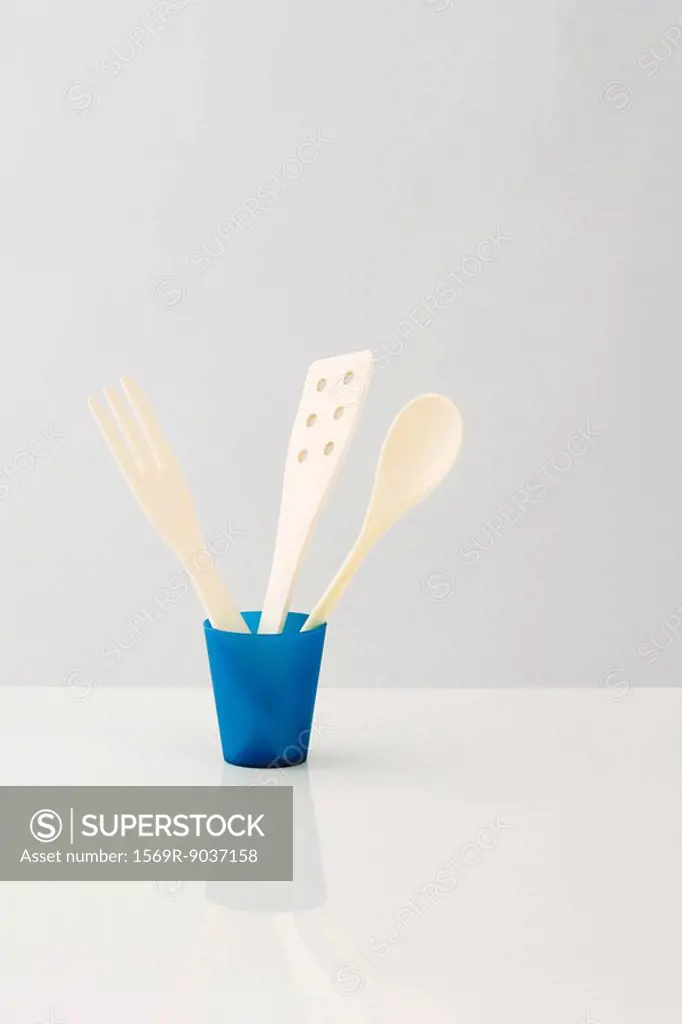 Cooking utensils stored in cup