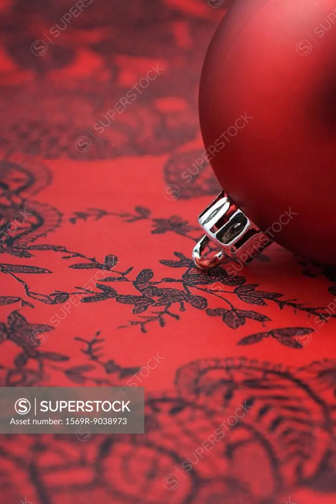 Red Christmas tree ornament, detail