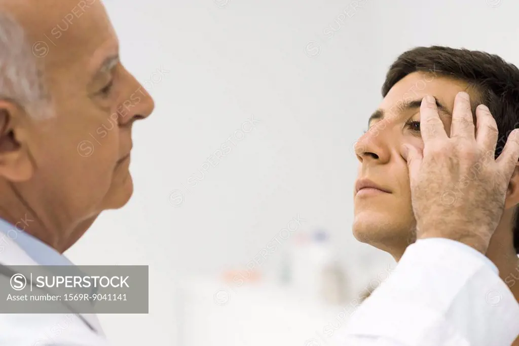 Doctor checking patient´s ocular health