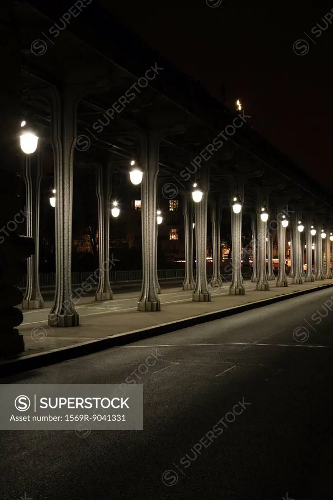 France, Paris, Pont Bir Hakeim bridge at night
