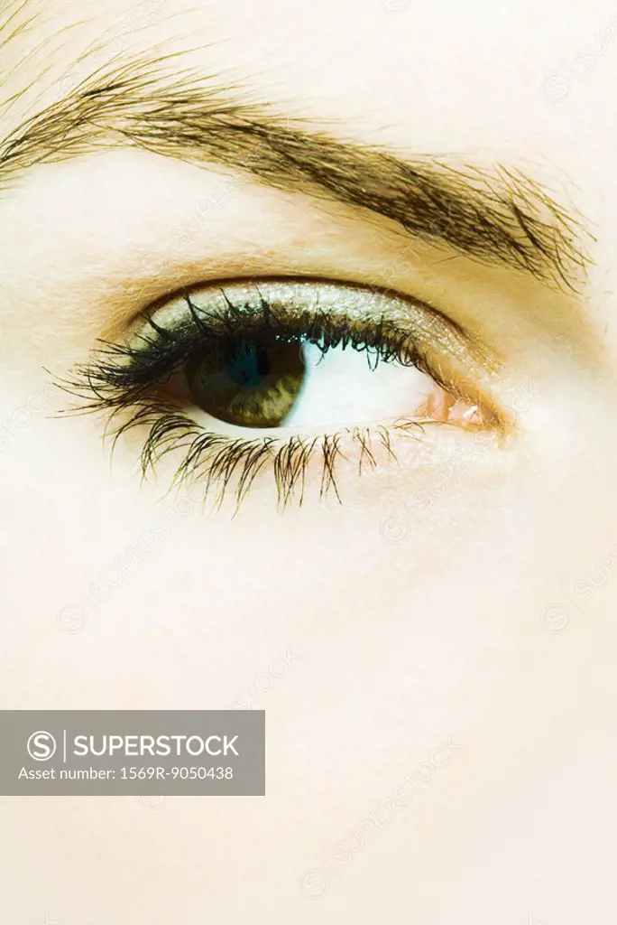 Young woman´s eye, extreme close-up