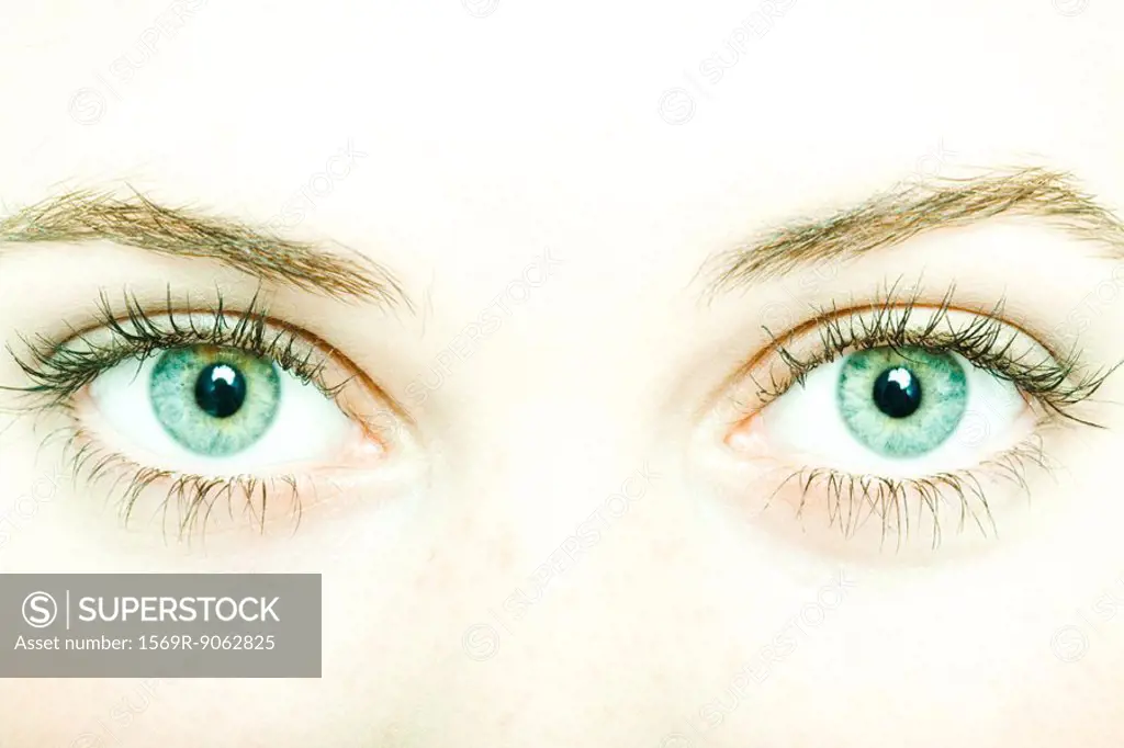 Teenage girl´s eyes, extreme close-up