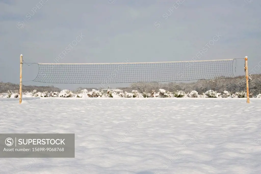 Sports net in snow_covered field
