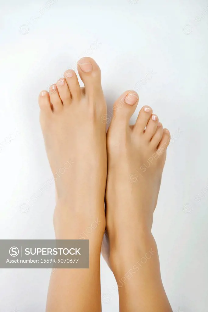 Woman´s bare feet