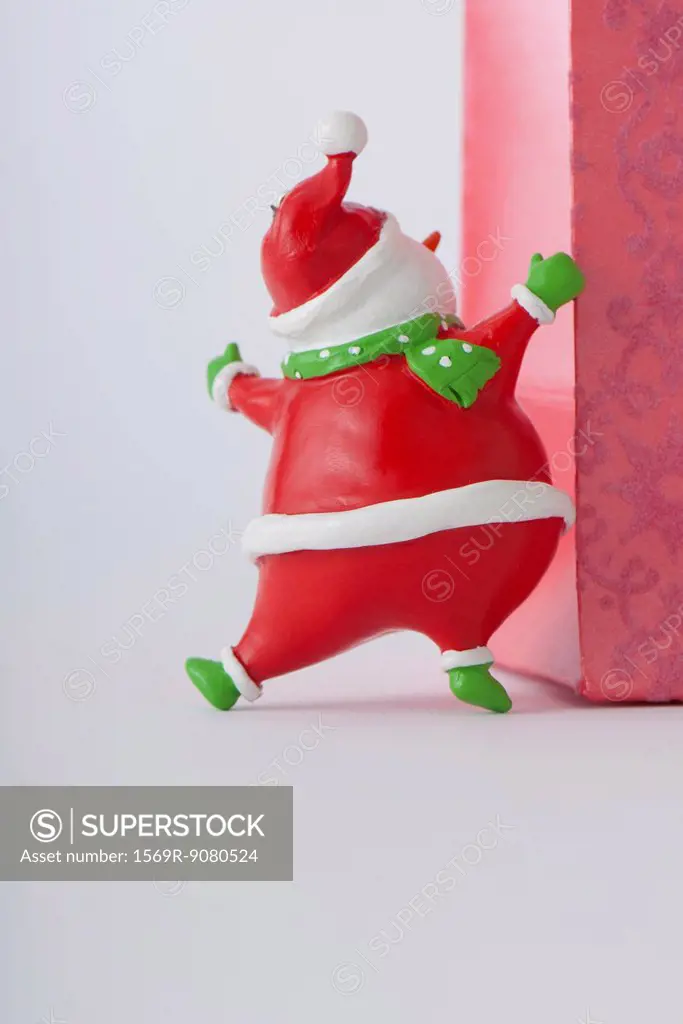Santa Claus figurine, rear view