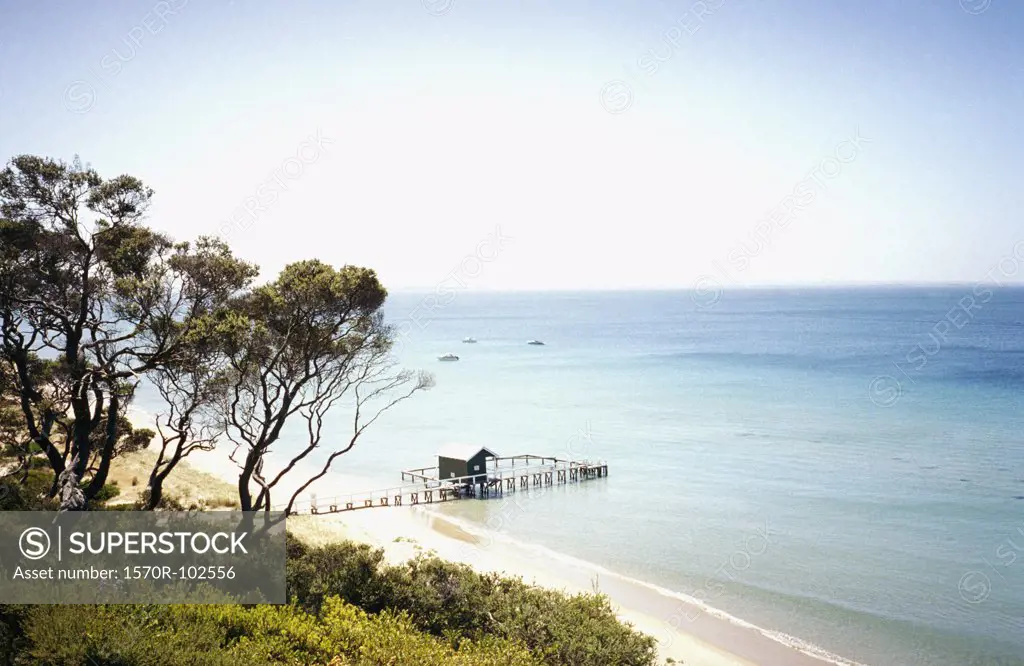 Beach view on summer day, Port Phillip Bay, Melbourne, Australia