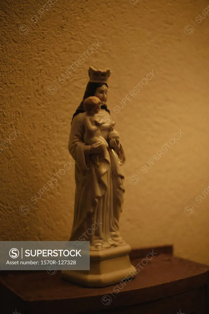 A statue of the Virgin Mary with the Baby Jesus
