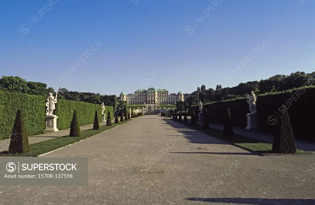 Austria, Vienna, view of long pathway entrance to Upper Belvedere palace