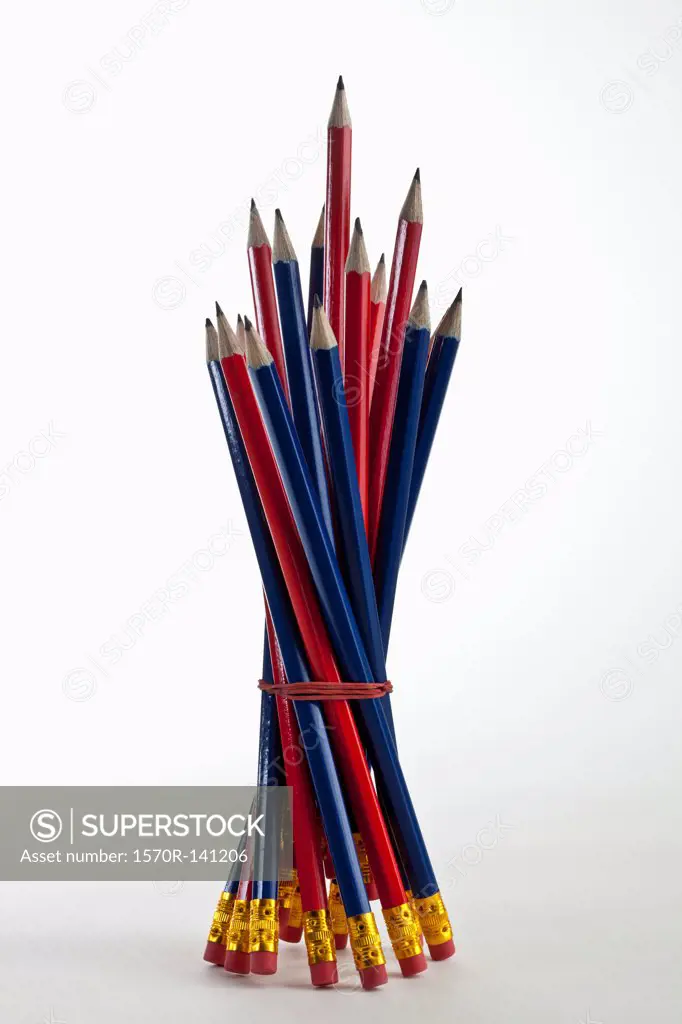 A bundle of sharpened pencils standing upright