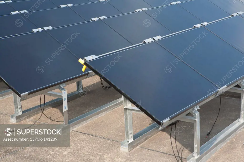 Thin film solar (photovoltaic) modules