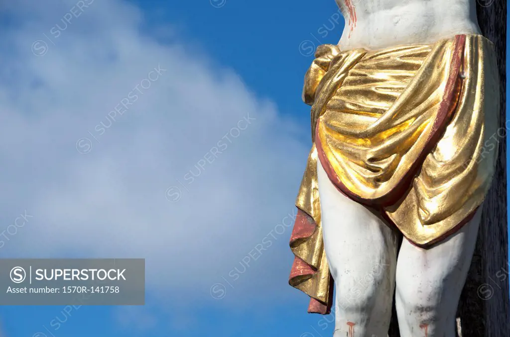 Gold loin cloth of Jesus statue