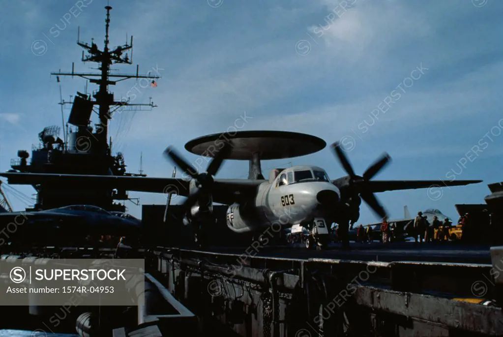 E-2C Hawkeye on USS Saratoga