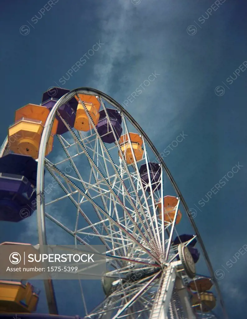 Ferris Wheel at St. Monica´s Pier, California, USA