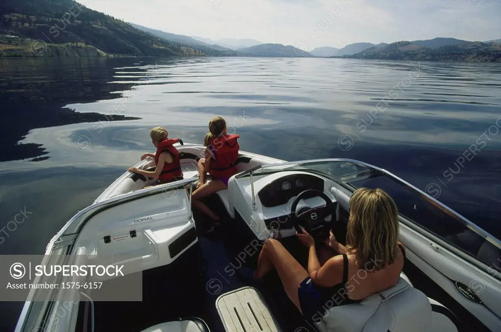 Power Boating, Skaha lake, Penticton, BC