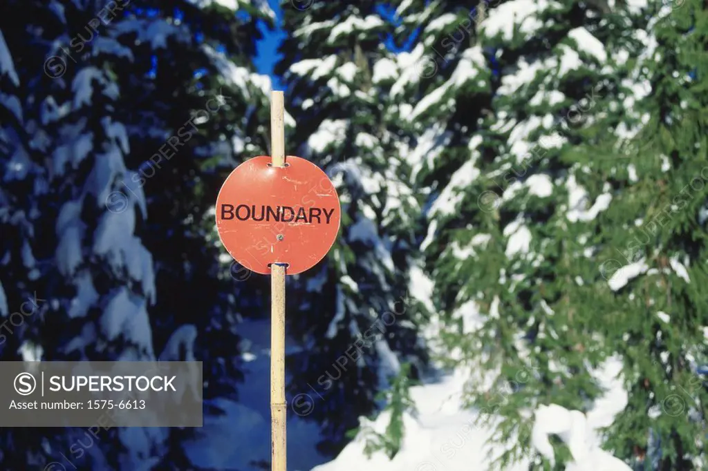 Ski area boundry sign