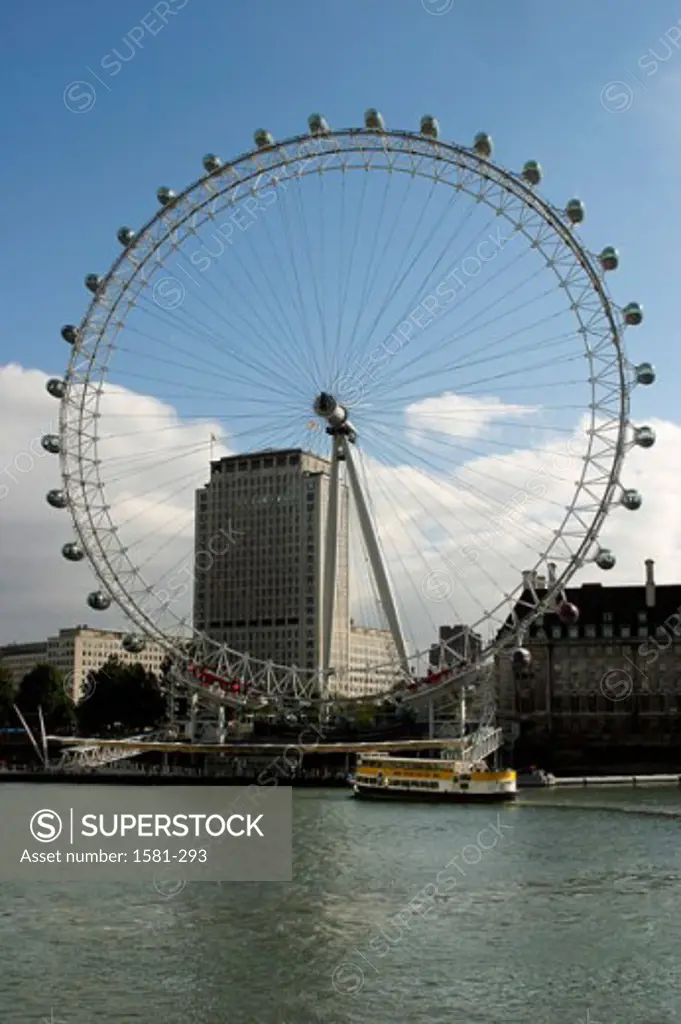Ferris wheel on the waterfront, London Eye, London, England