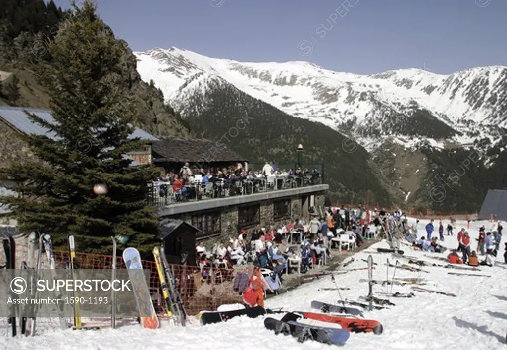 Andorra, Arinsal, Arinsal, People in Cota Bar/Restaurant