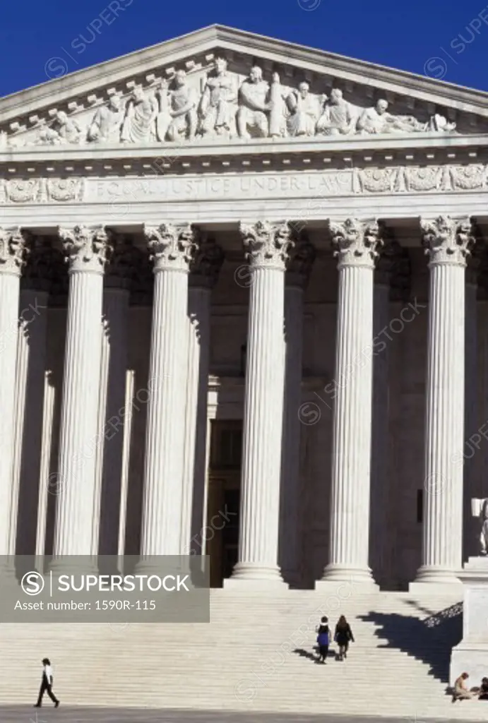 Facade of a courthouse, US Supreme Court, Washington DC, USA