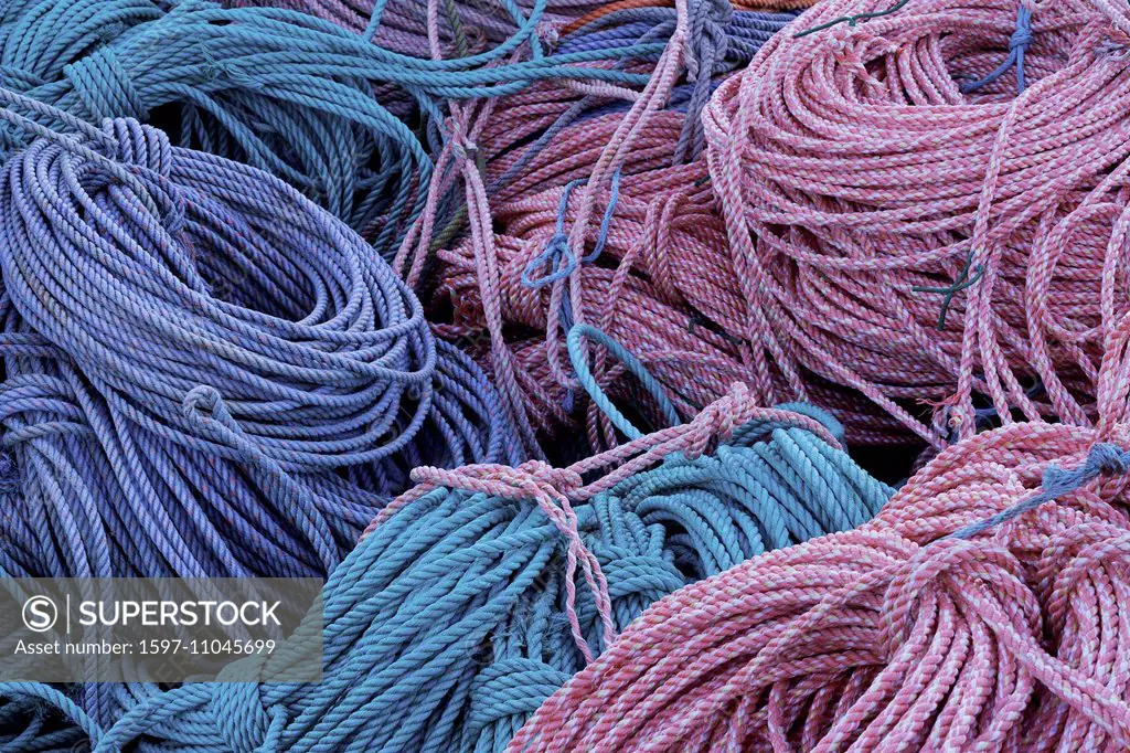 rope, coil, coiled, coils, pattern, colour, dock, harbor, harbour, fishing,  crabbing, sea, ocean, warf, seaside, Oregon, OR, USA, America, United  Stat - SuperStock