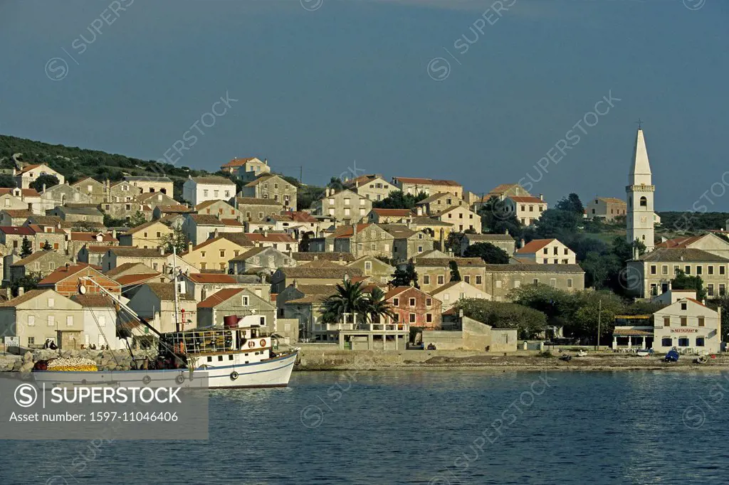 Croatia, the Balkans, Adriatic, harbour, port, Istrien, Kvarner Gulf, Mediterranean Sea, Cres, ships, holiday ships, holiday boats, fishing harbour