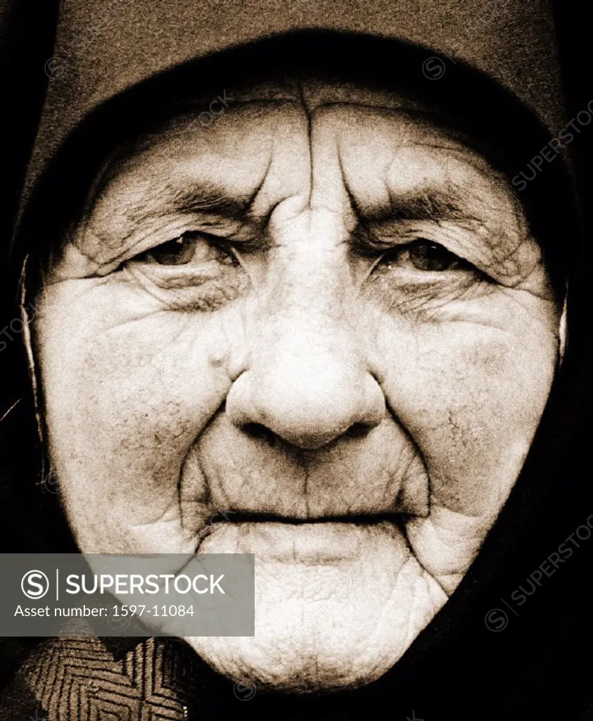 10760739, age, old person, emotion, woman, feeling, emotion, old age, person, person, nature, person, persons, portrait, selft