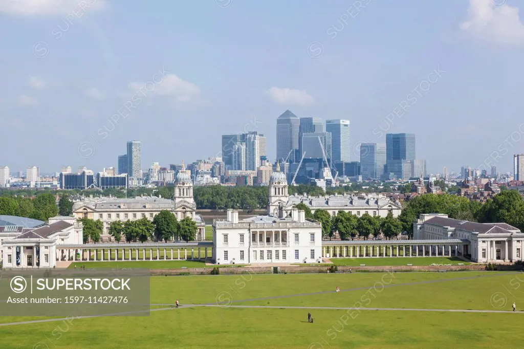 England, London, Greenwich, Greenwich Park and Docklands Skyline