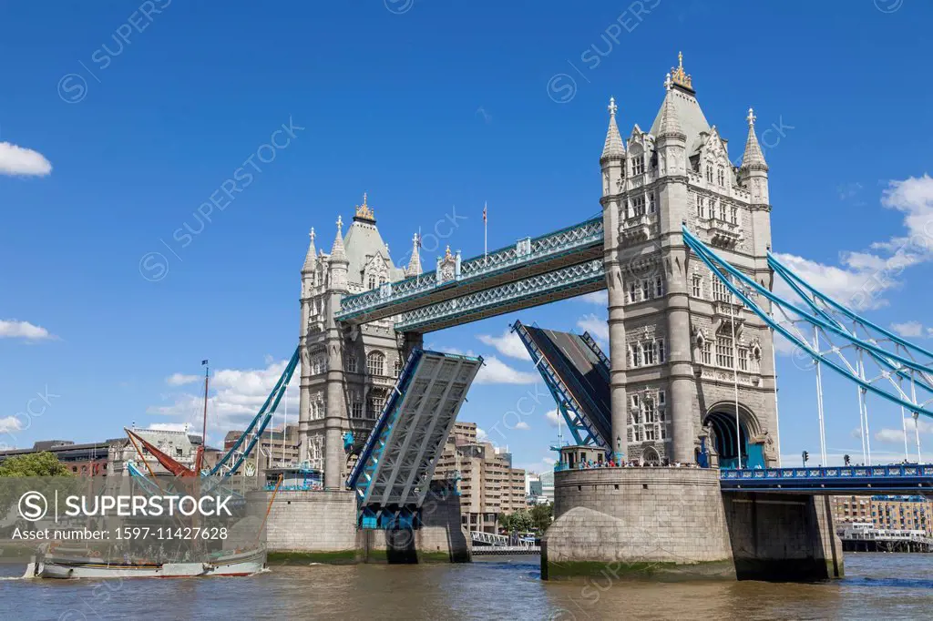 England, London, Tower Bridge