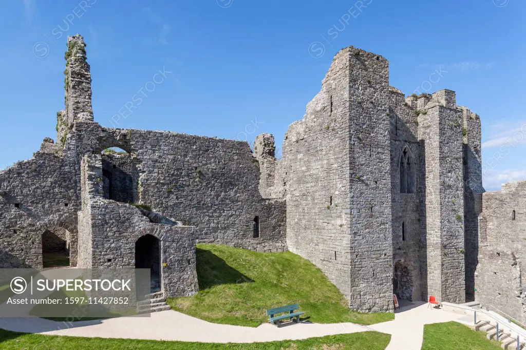 Wales, Glamorgan, Gower Peninsula, Mumbles, Oystermouth Castle