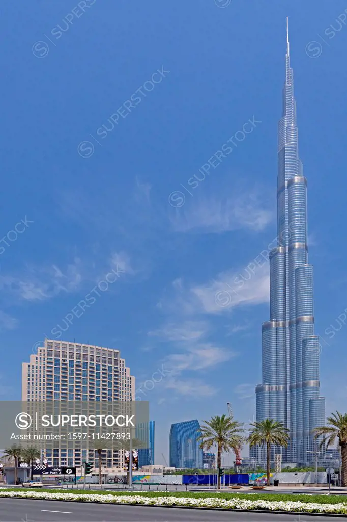 Asia, United Arab Emirates, UAE, Dubai, Sheikh Mohammed Bin Rashid boulevard, Burj Khalifa, height, 828 meters, street scene, palms, architecture, tre...