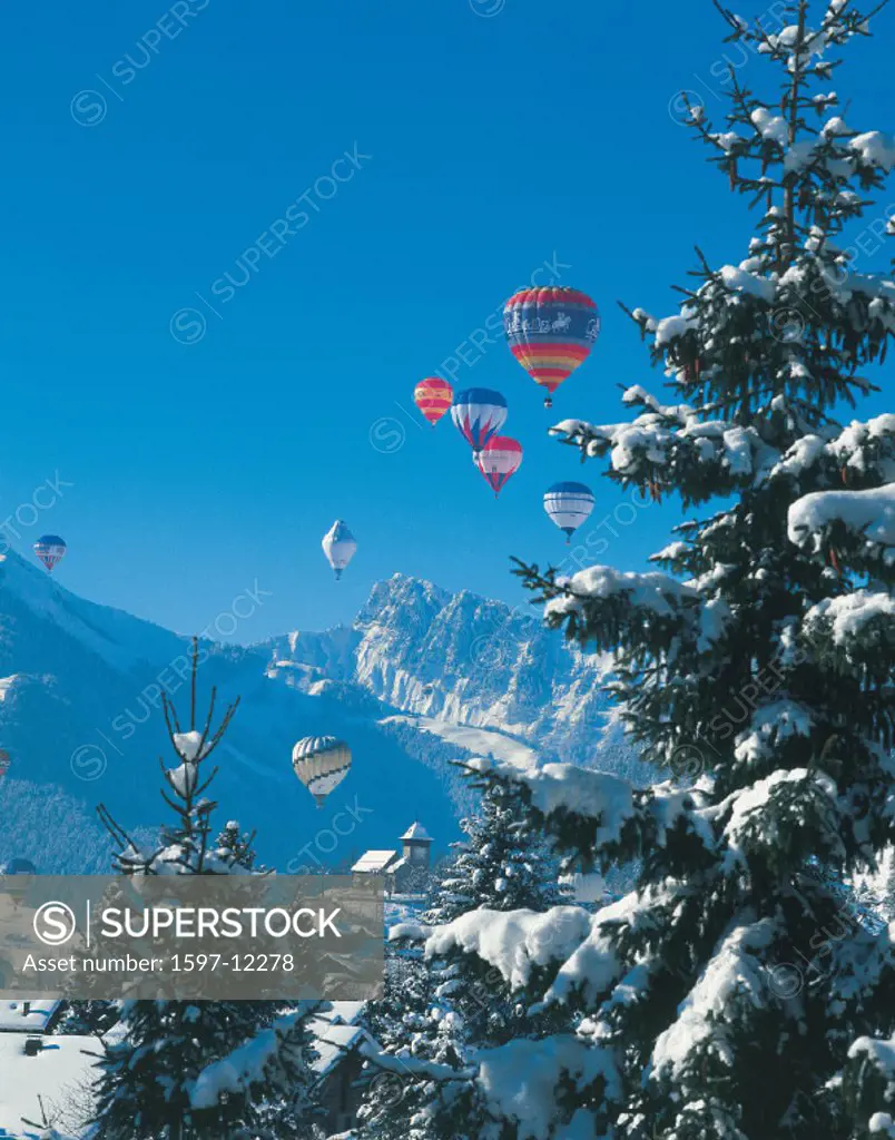 canton Vaud, Chateau d´Oex, hot air balloon, meeting, mountains, occasion, several balloons, sky, snow, spare time,