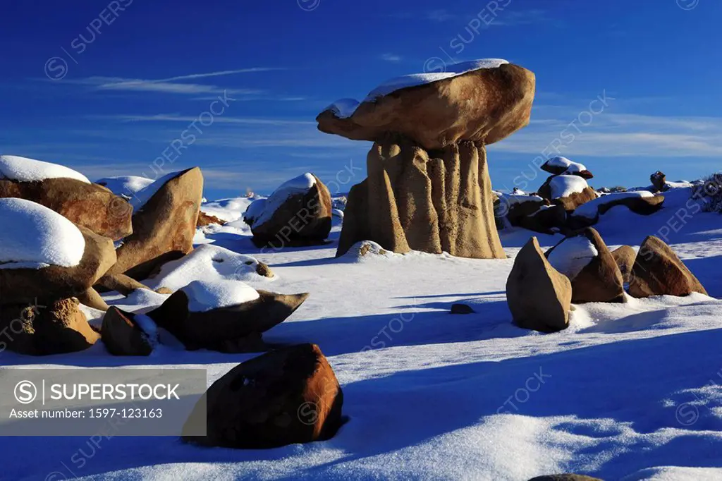 Bisti Badlands, Monolith, Sandstone, Winter, Lands