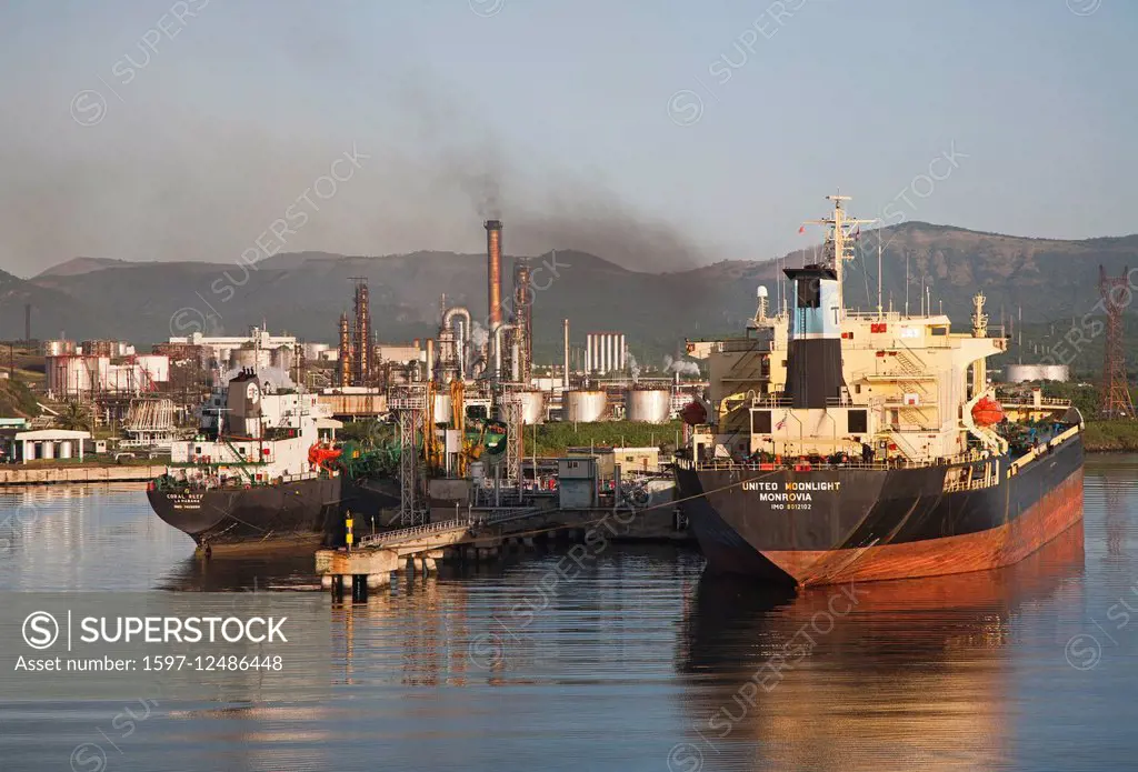 oil tankers and oil refinery in Cuba