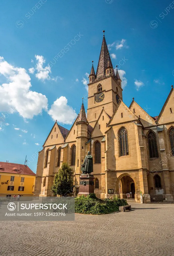 Romania, Sibiu City, Evangelical Cathedral of Sebiu, Teutsch Monument.