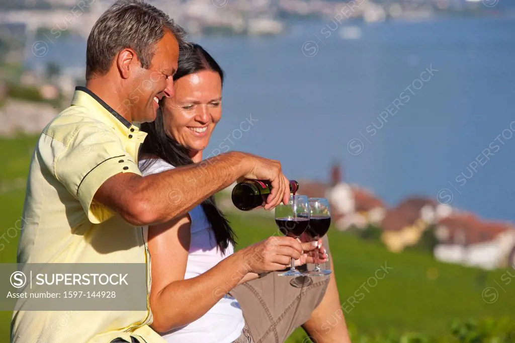 Lake, canton, Vaud, Waadt, Switzerland, Europe, Lake Geneva, drinking, wine, shoots, vineyard, wine cultivation, village, couple, vineyard, Lavaux, La...