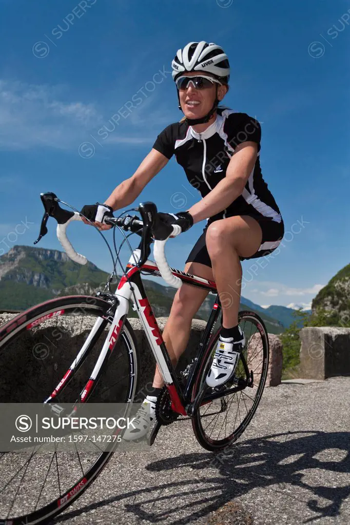 Woman, drive, racing, wheel, cycling, riding a bicycle, Bicycle, woman, extreme sport, street wheel, sport, power sport, Alpine, street, racing, cycli...