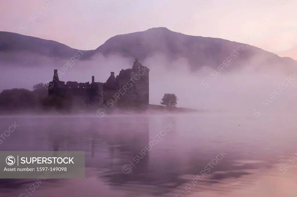 UK, United Kingdom, Europe, Scotland, Strathclyde, Loch Awe, Kilchurn Castle, Scottish Castles, Scottish, Castle, Castles, Mist, Fog, Moody, Dawn, Sun...
