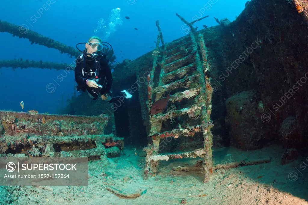 Wreck, Wrecks, Wreckdiving, Wreck diving, Wreckdive, artificial Reef, relict, reserve, shipwreck, ship, Boat, Wreckage, Hulule, Scuba diver, scuba, di...